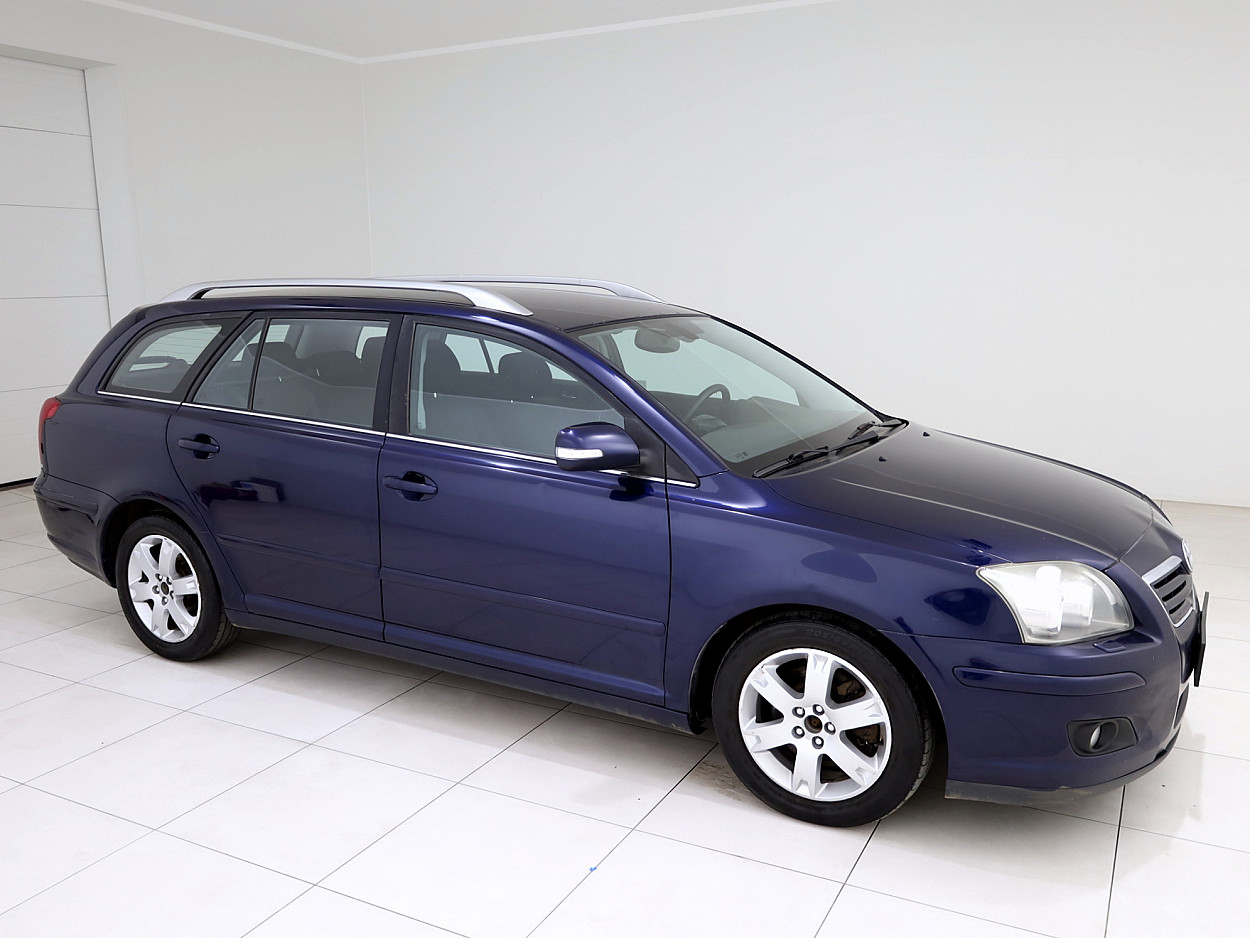 Toyota Avensis Linea Sol Facelift ATM 2.0 108 kW - Photo 1