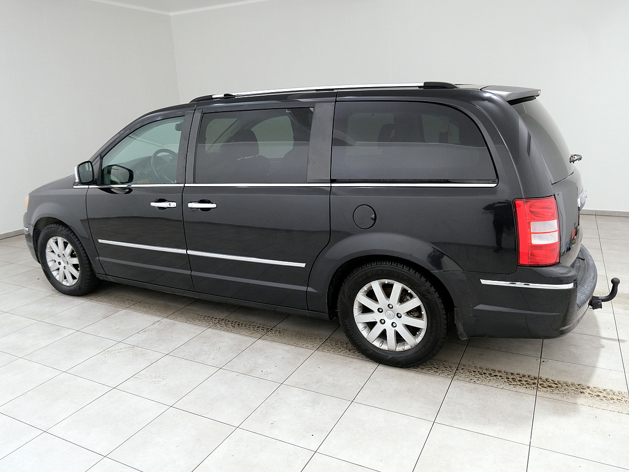 Chrysler Grand Voyager Limited Stow N Go 2.8 CRD 120 kW - Photo 4