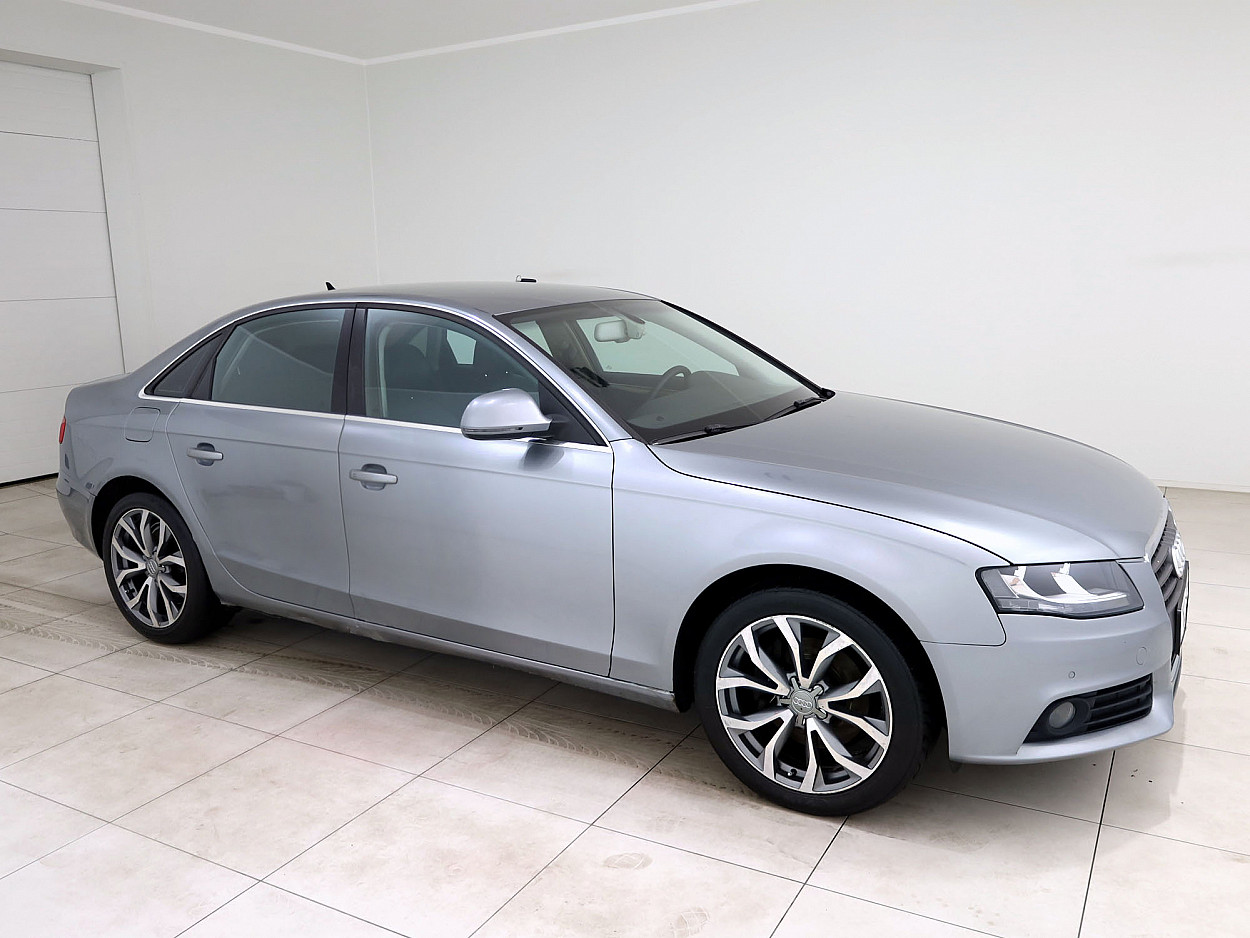 Audi A4 Highline ATM 2.7 TDI 140 kW - Photo 1