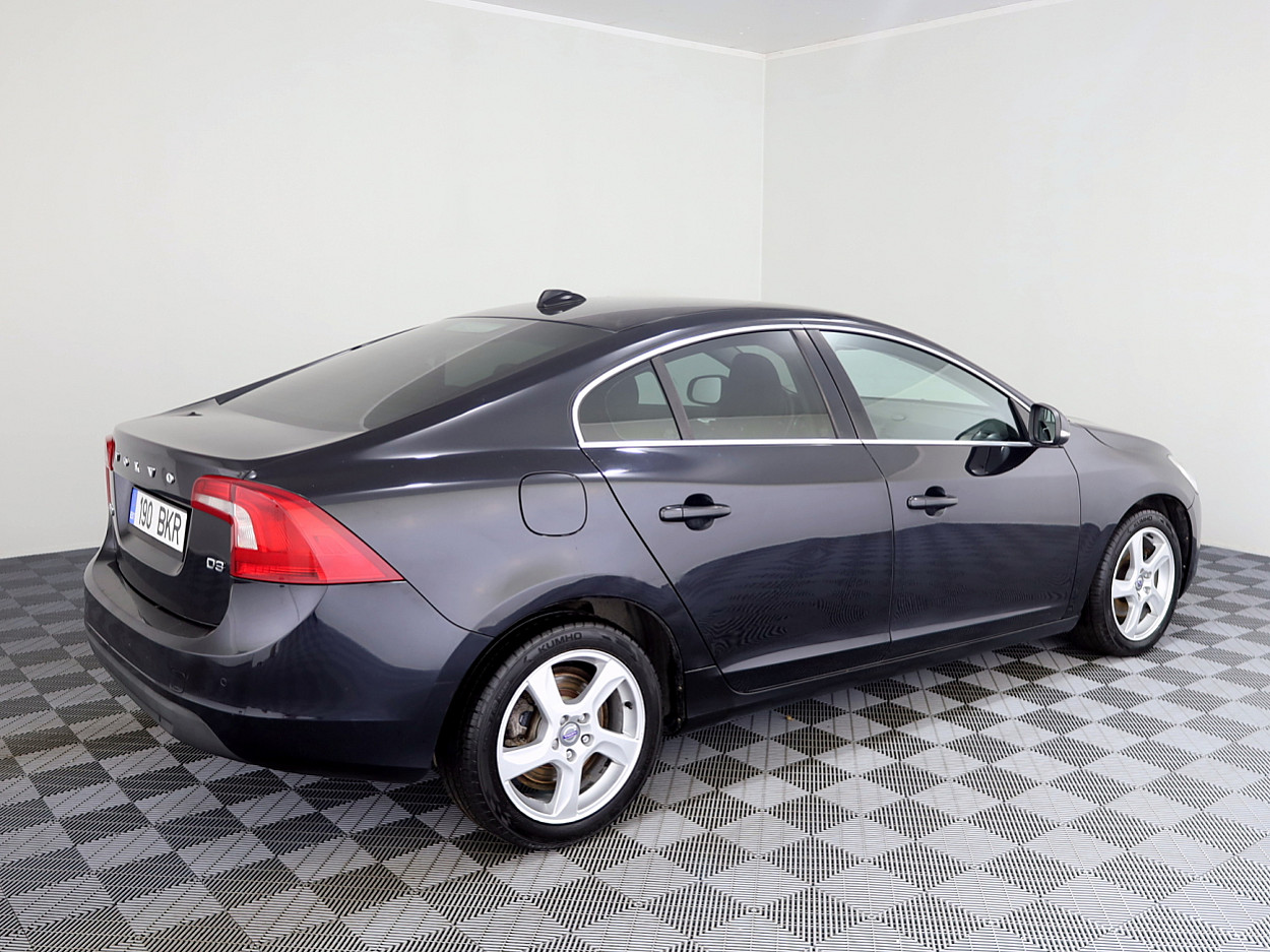 Volvo S60 Momentum 2.0 D5 120kW