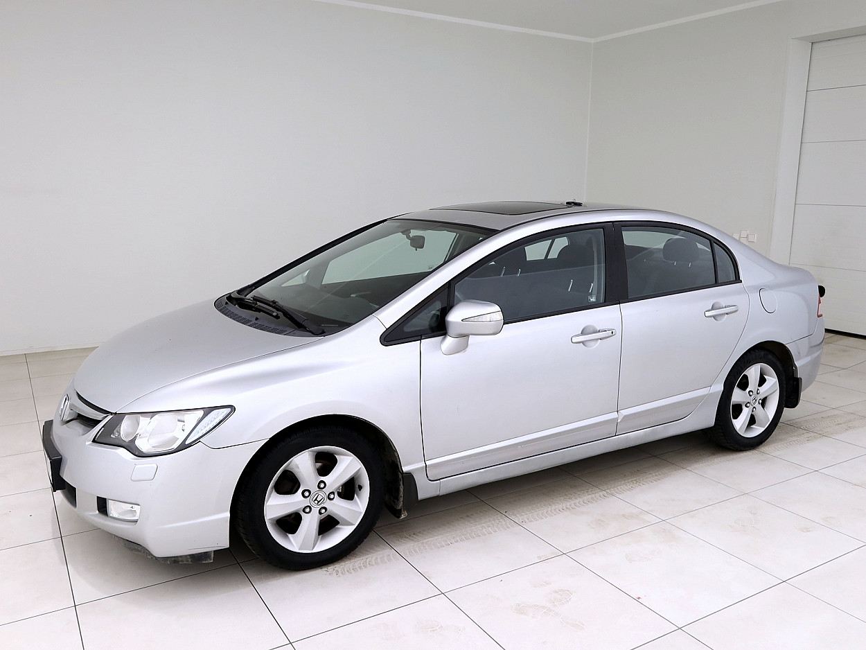 Honda Civic Elegance ATM 1.8 103 kW - Photo 2