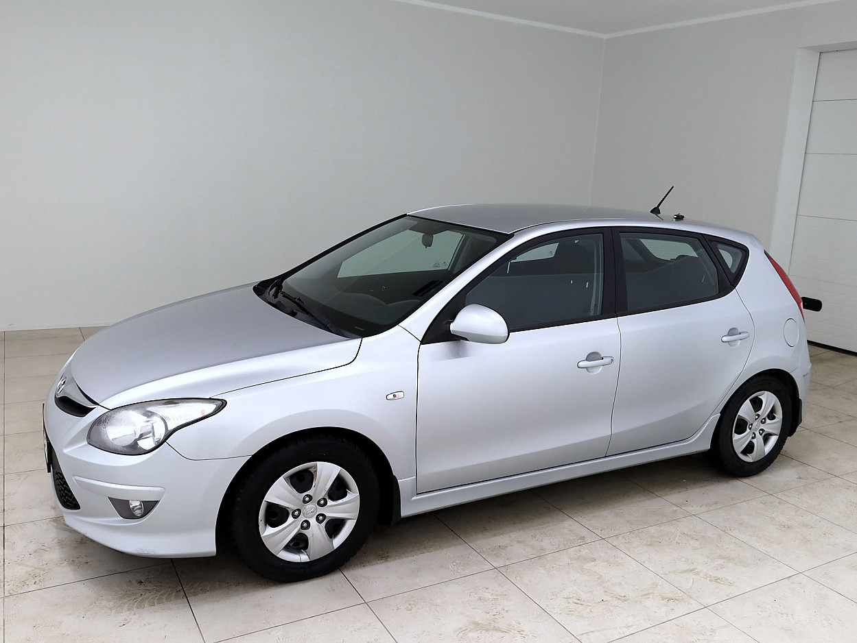 Hyundai i30 Elegance Facelift 1.4 80 kW - Photo 2