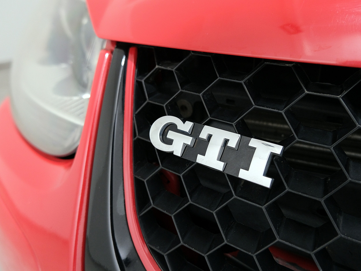 Volkswagen Golf GTI 2.0 110 kW - Photo 5