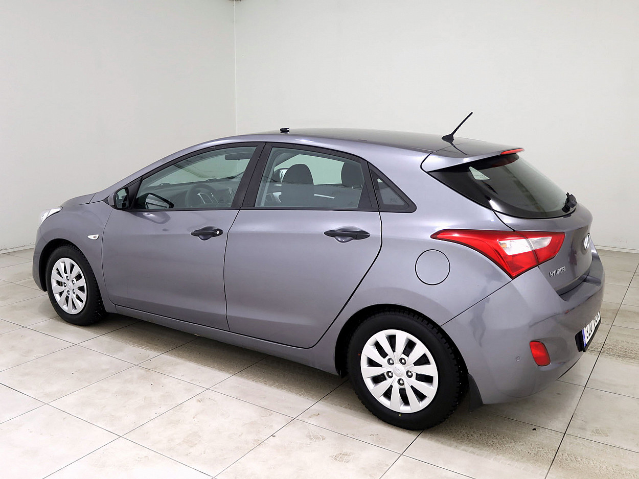 Hyundai i30 Comfort 1.4 CRDi 66 kW - Photo 4