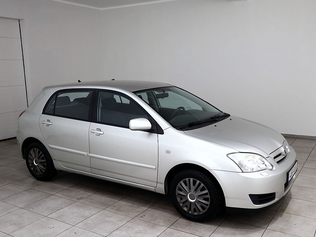 Toyota Corolla Linea Sol Facelift 1.6 81 kW - Photo 1