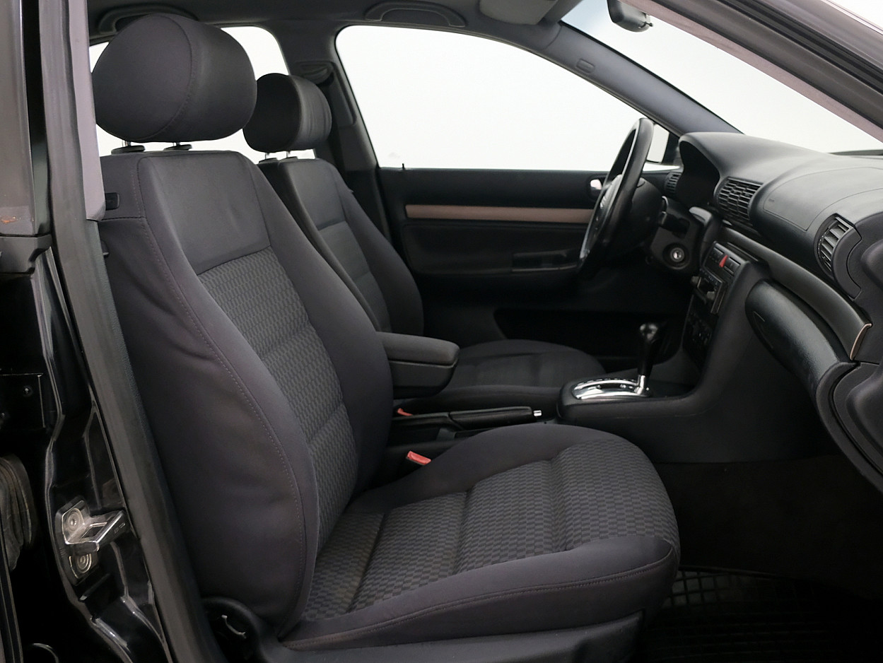 Audi A4 Comfortline Facelift ATM 1.8 110 kW - Photo 6