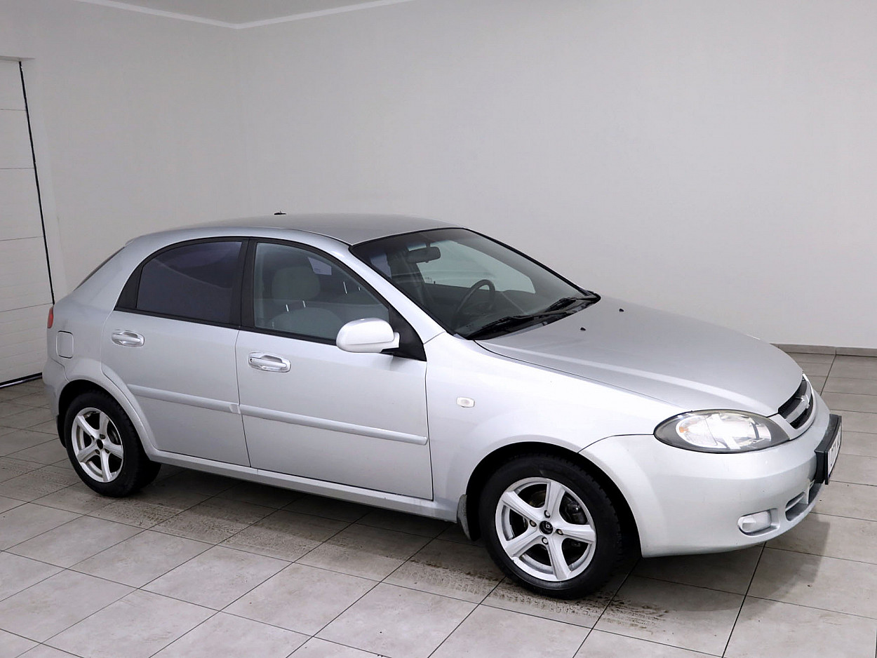 Chevrolet Lacetti Comfort 1.4 70 kW - Photo 1