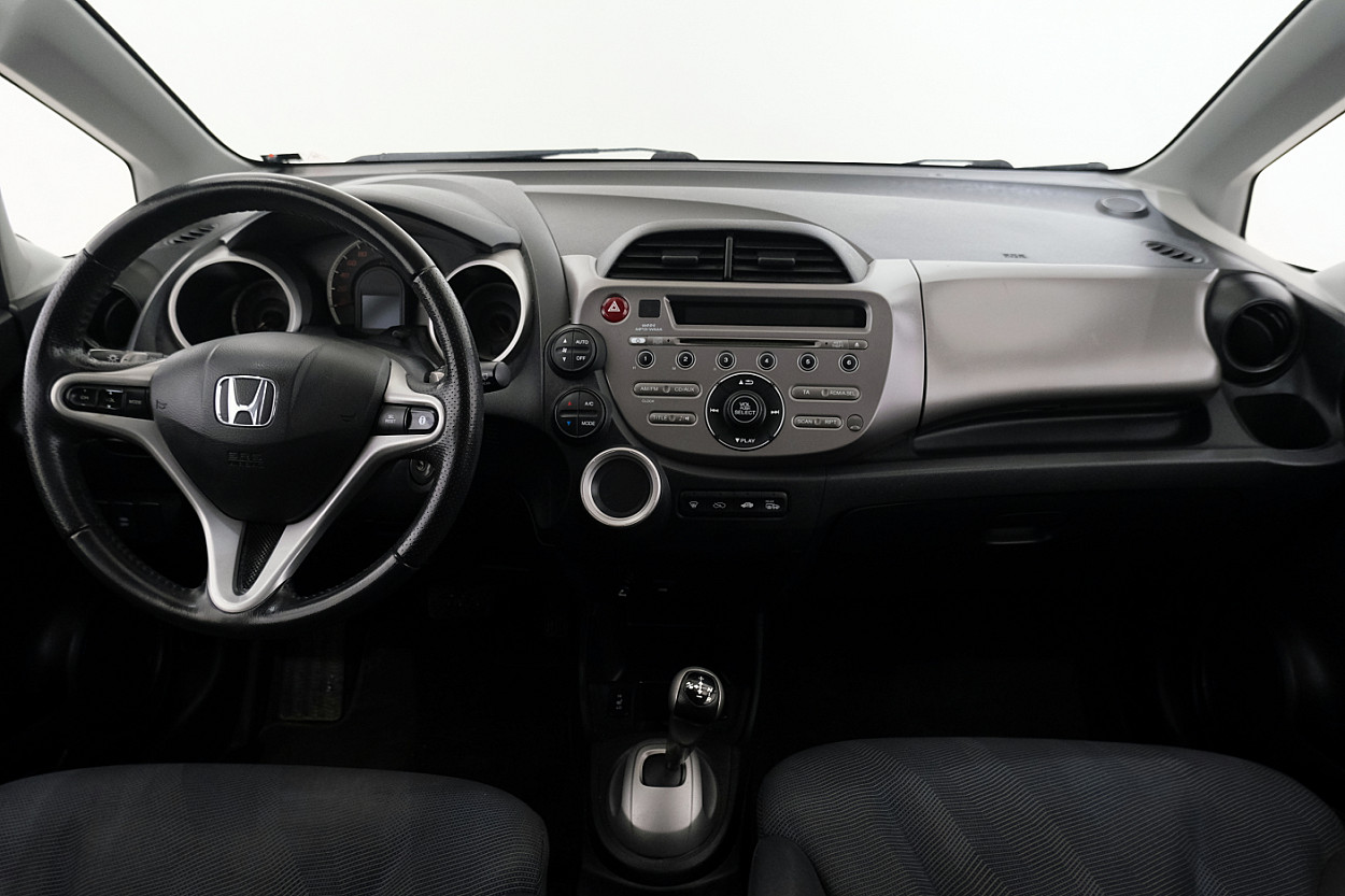 Honda Jazz Elegance ATM 1.3 73 kW - Photo 5