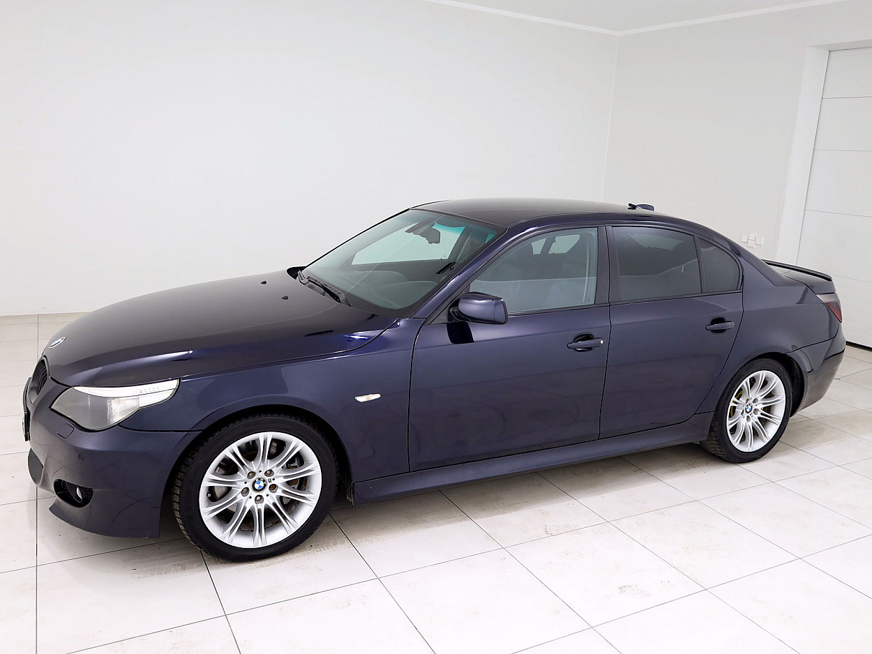 BMW 545 M-Pakett ATM 4.4 245 kW - Photo 2