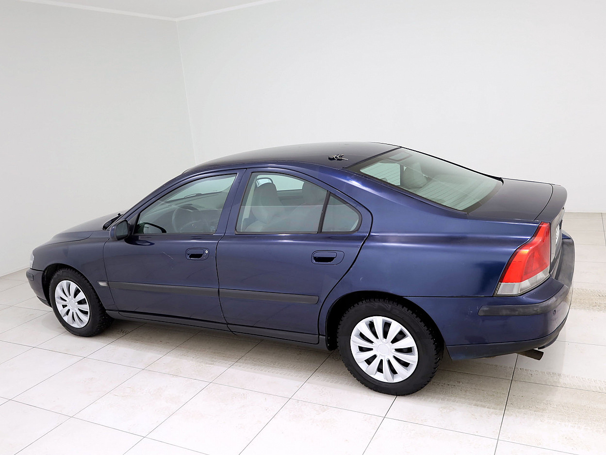 Volvo S60 Momentum 2.4 103 kW - Photo 4