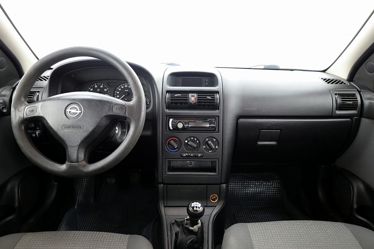 Opel Astra Elegance 1.6 76kW