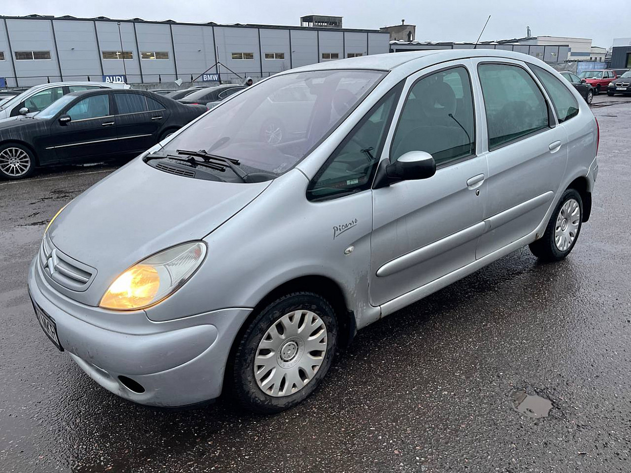 Citroen Xsara Picasso Facelift 1.6 80 kW - Photo 2