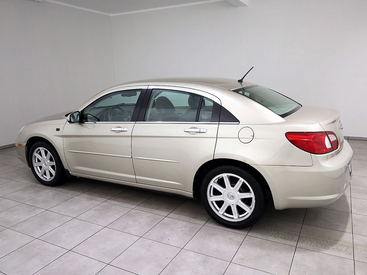 Chrysler Sebring Luxury ATM 2.4 125 kW - Photo 4