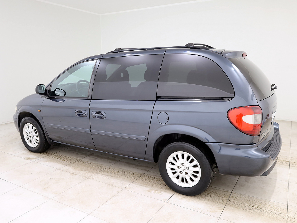 Chrysler Voyager Limited Facelift ATM 2.8 CRD 110 kW - Photo 4