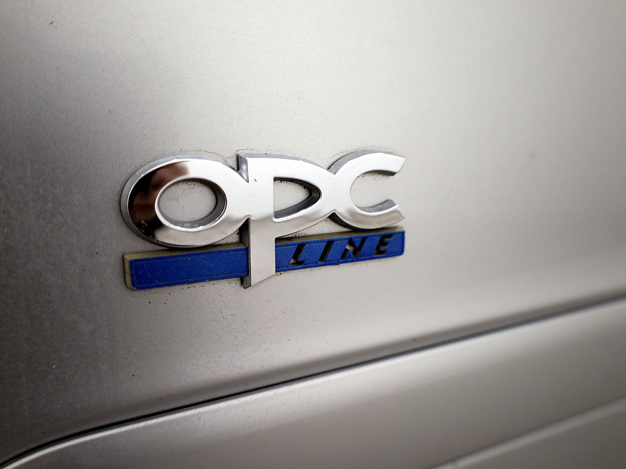 Opel Zafira OPC Line 2.2 110 kW - Photo 9