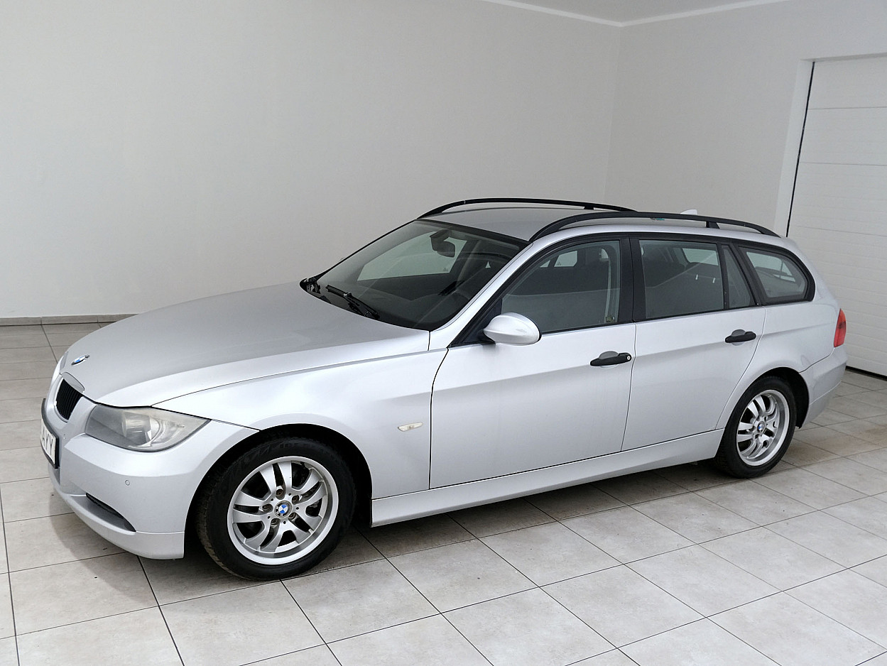 BMW 320 Touring Business ATM 2.0 D 120 kW - Photo 2