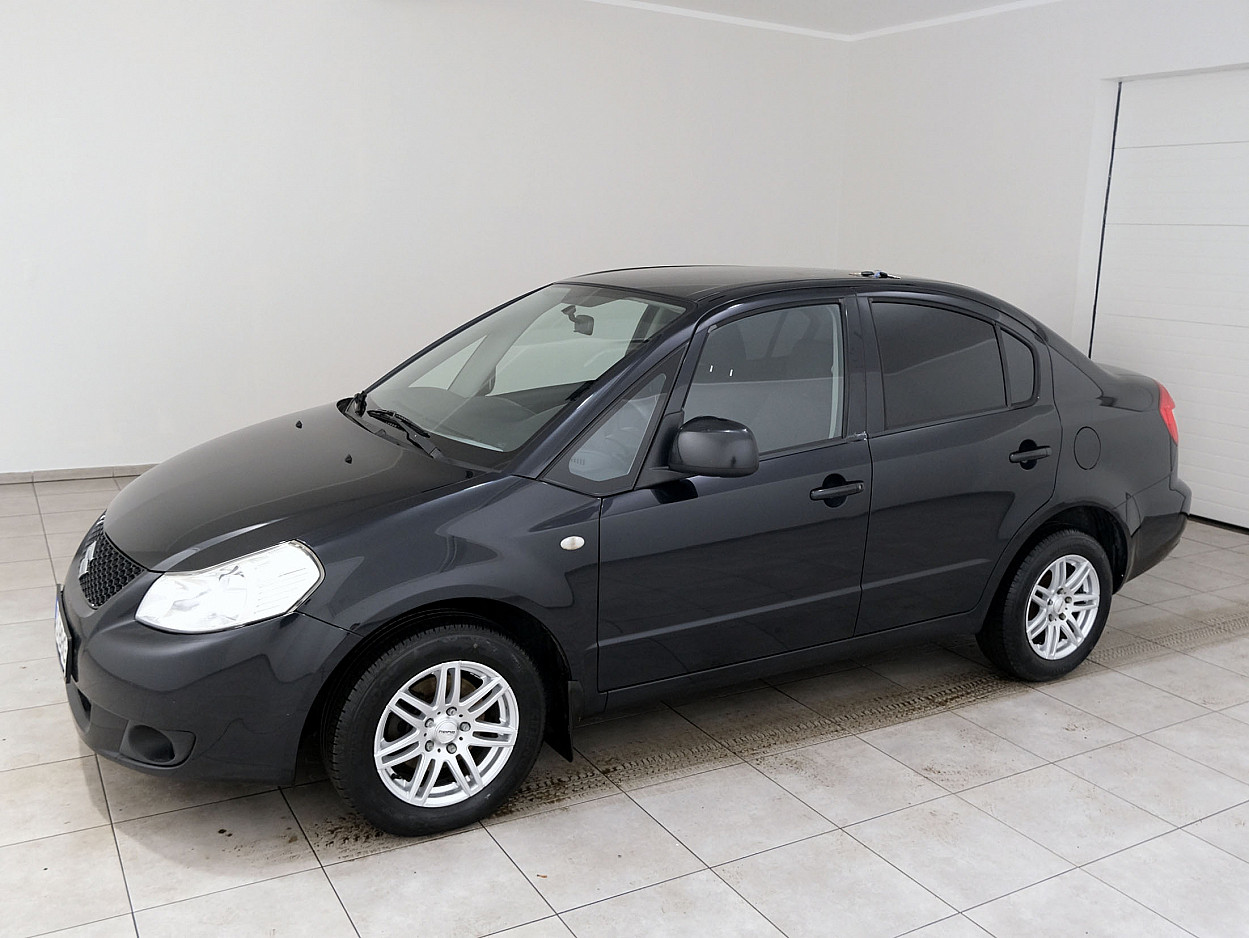 Suzuki SX4 Comfort 1.6 79 kW - Photo 2