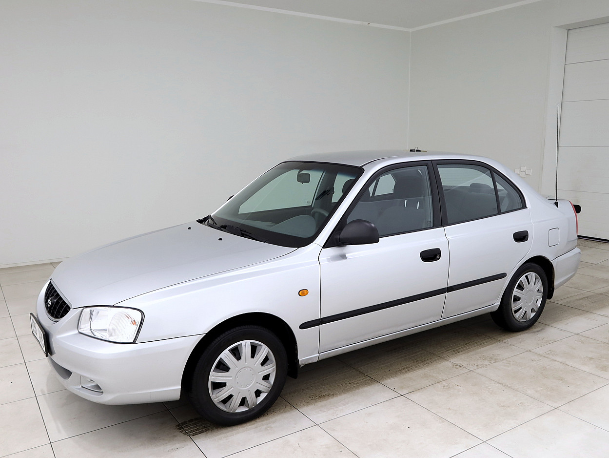 Hyundai Accent Classic 1.3 63 kW - Photo 2