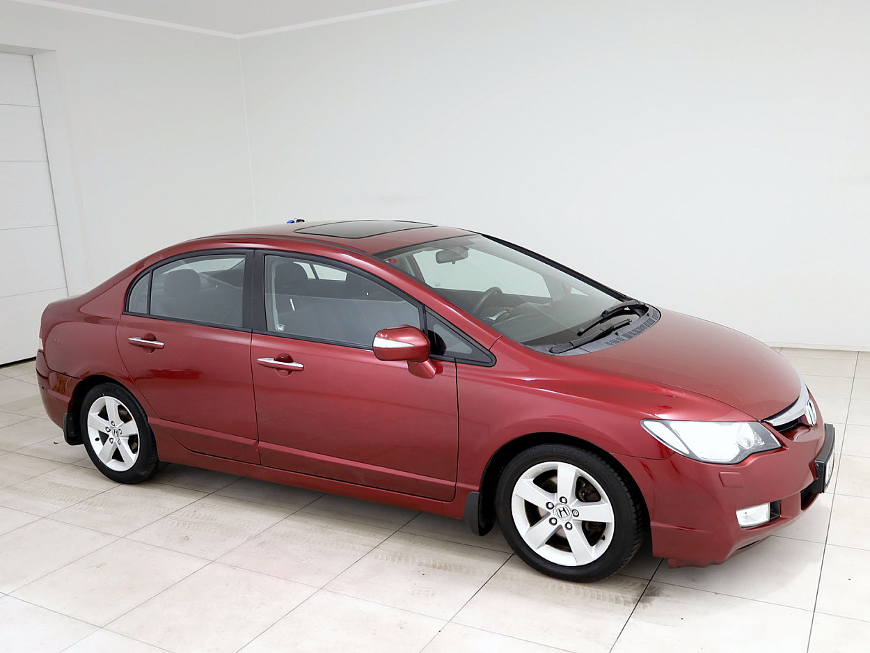 Honda Civic Elegance LPG ATM 1.8 103 kW - Photo 1