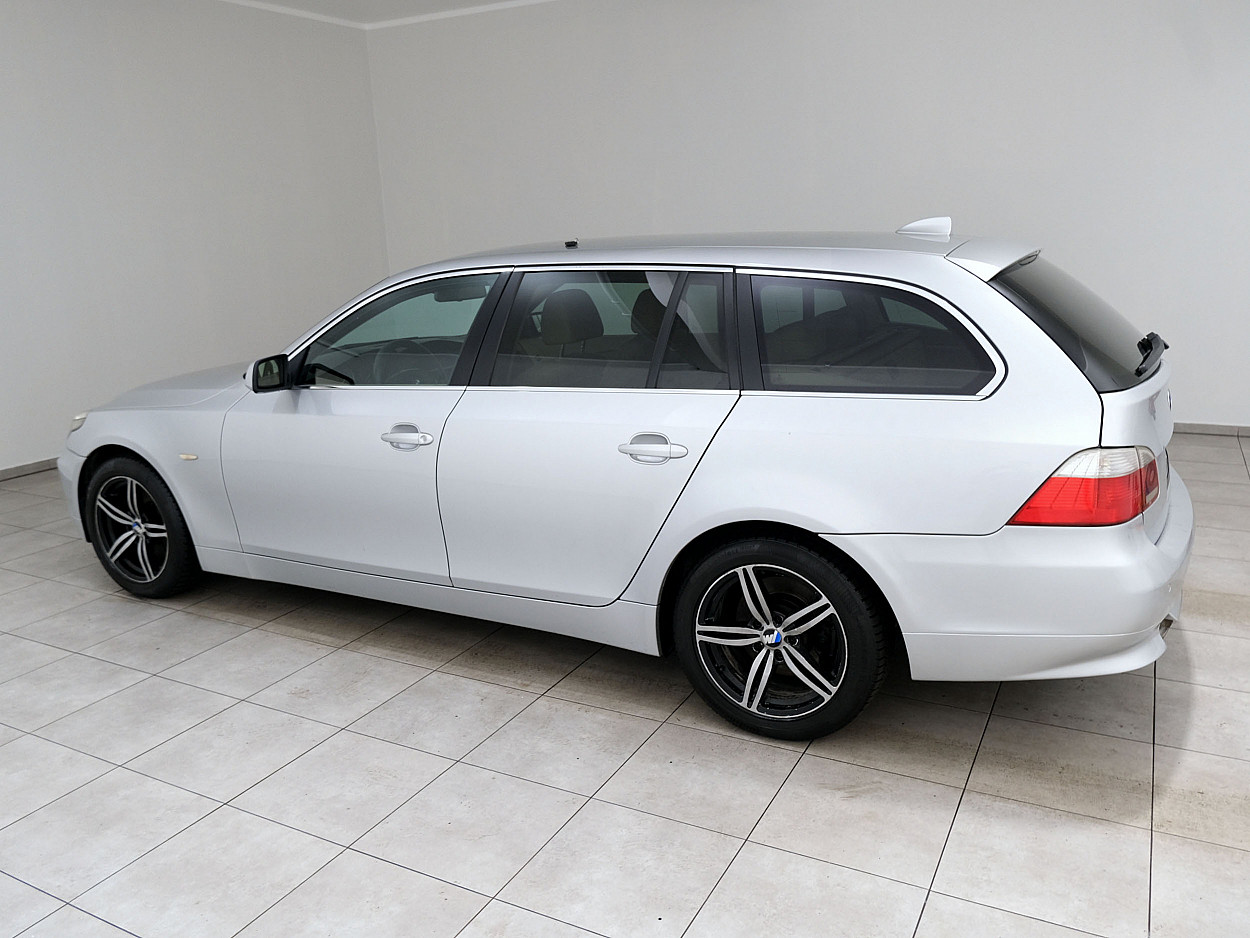 BMW 530 xDrive Executive ATM 3.0 XD 170 kW - Photo 4