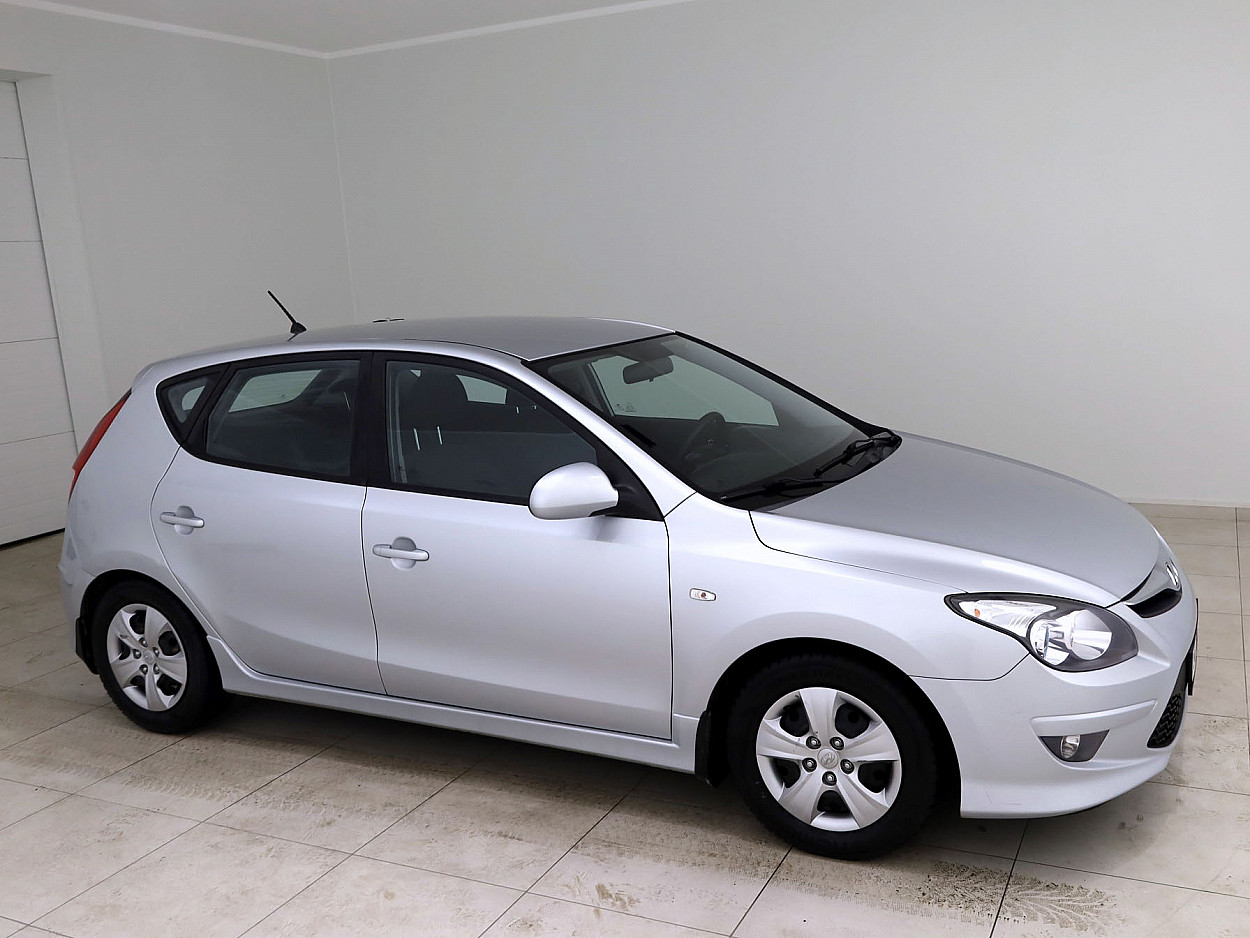 Hyundai i30 Elegance Facelift 1.4 80 kW - Photo 1