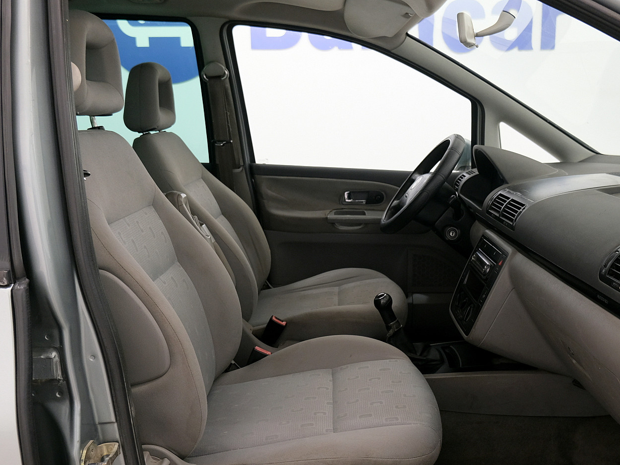Volkswagen Sharan Comfortline Facelift 1.9 TDI 66 kW - Photo 6