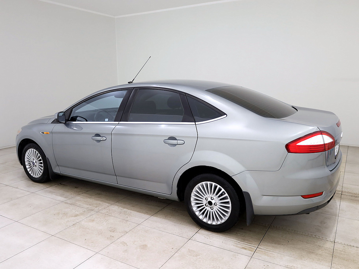 Ford Mondeo Trend 2.0 107 kW - Photo 4