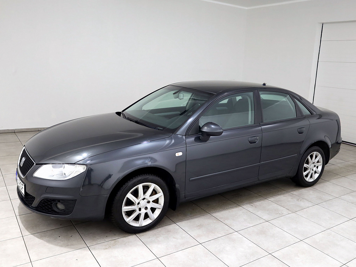 SEAT Exeo Comfortline 1.8 110 kW - Photo 2