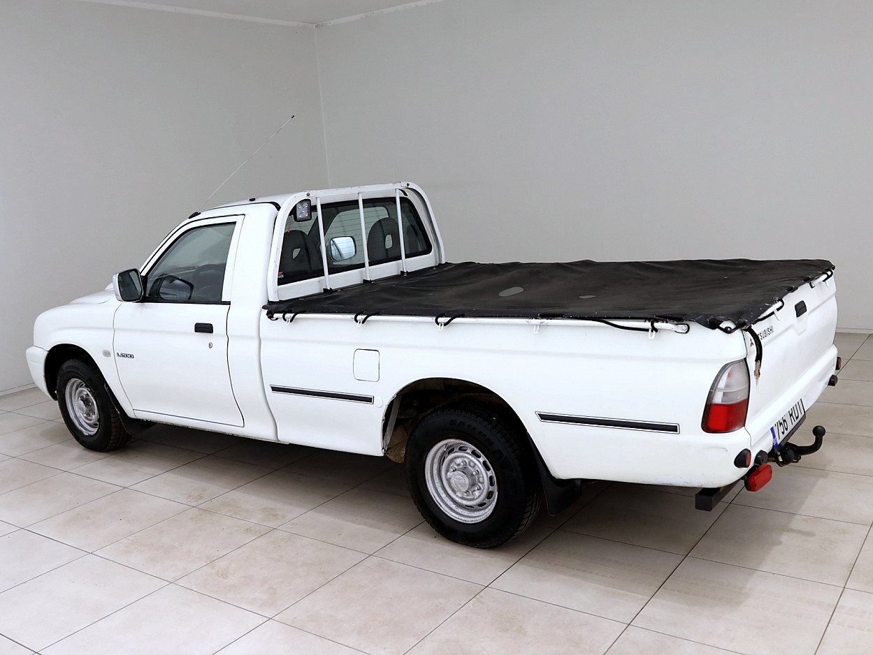 Mitsubishi L200 Pickup 2.5 Di-D 66 kW - Photo 4