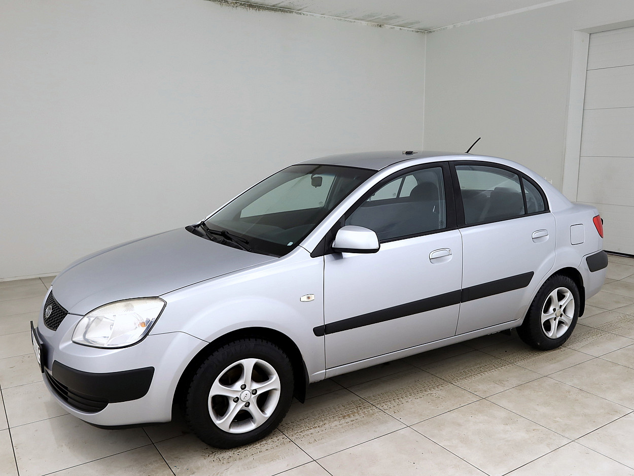 Kia Rio Comfort 1.4 71 kW - Photo 2