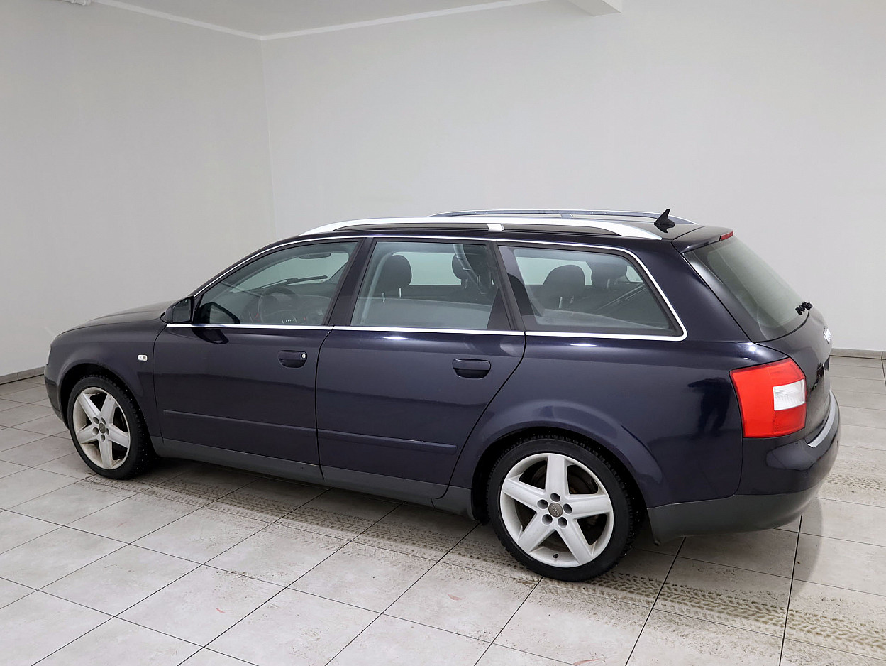 Audi A4 Avant Comfortline ATM 2.5 TDI 120 kW - Photo 4