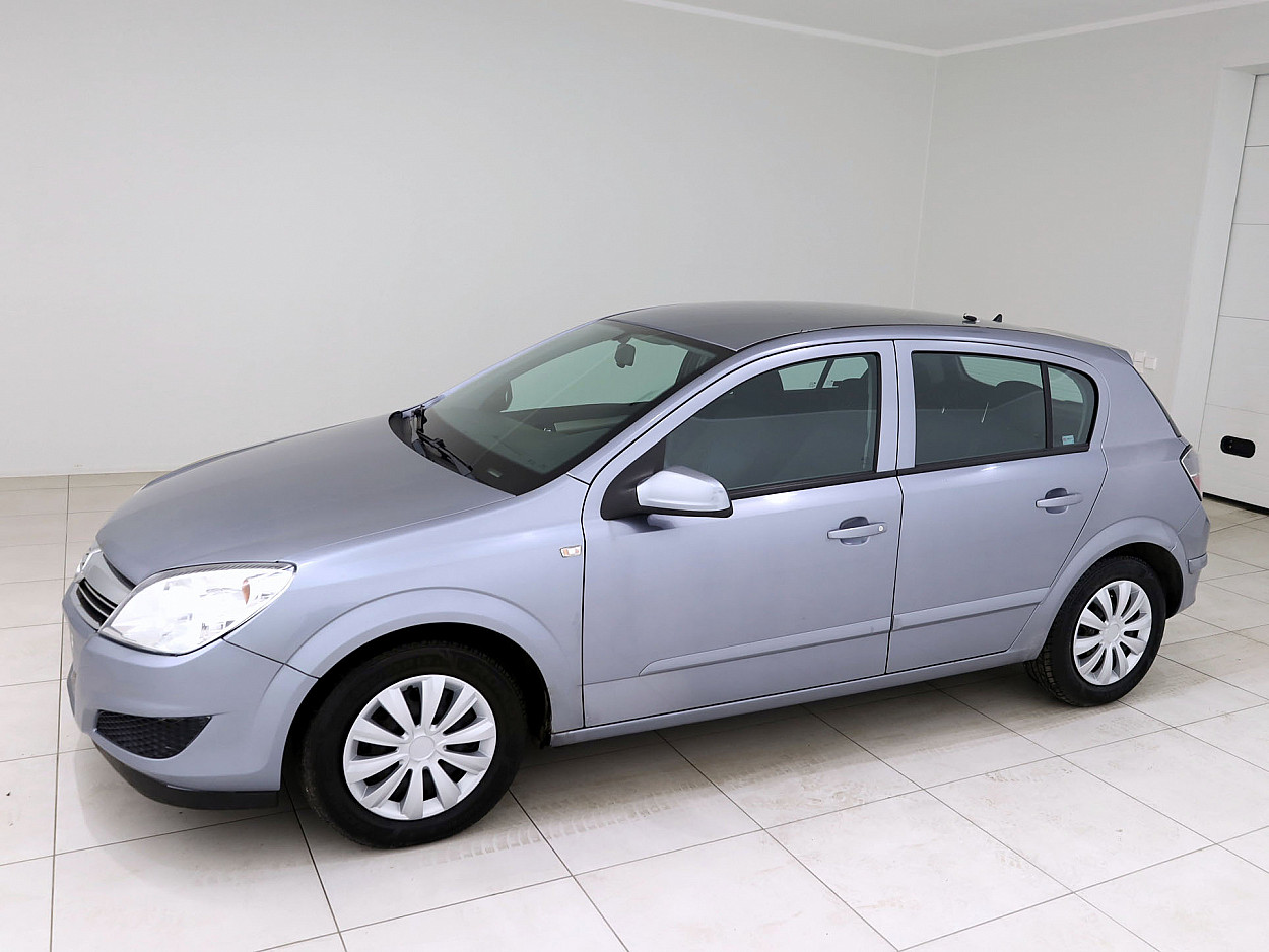 Opel Astra Facelift 1.4 66 kW - Photo 2