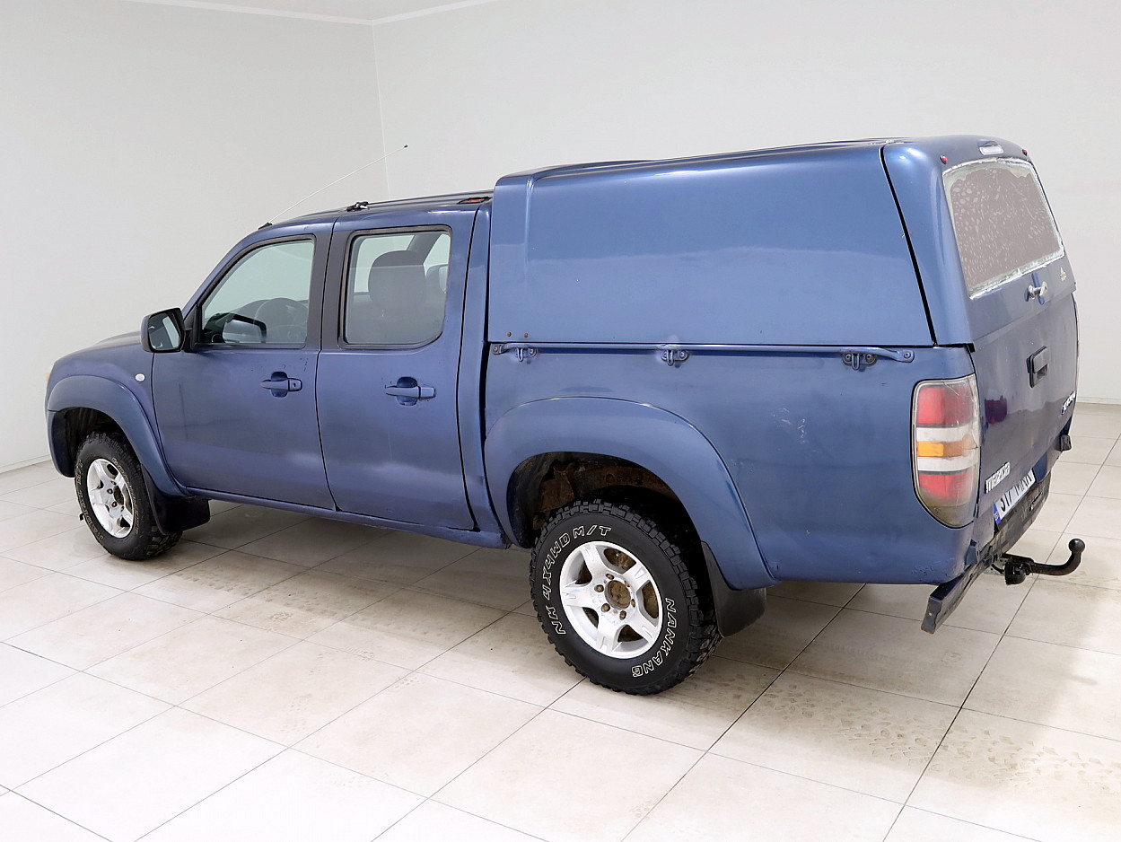 Mazda BT-50 Doublecab Pickup 4x4 2.5 TD 105 kW - Photo 4