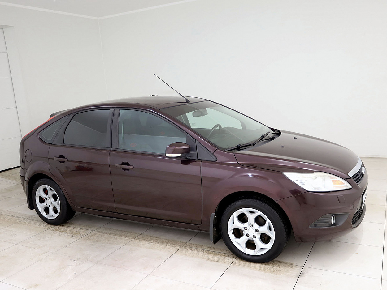 Ford Focus Exclusive Facelift 1.6 74 kW - Photo 1