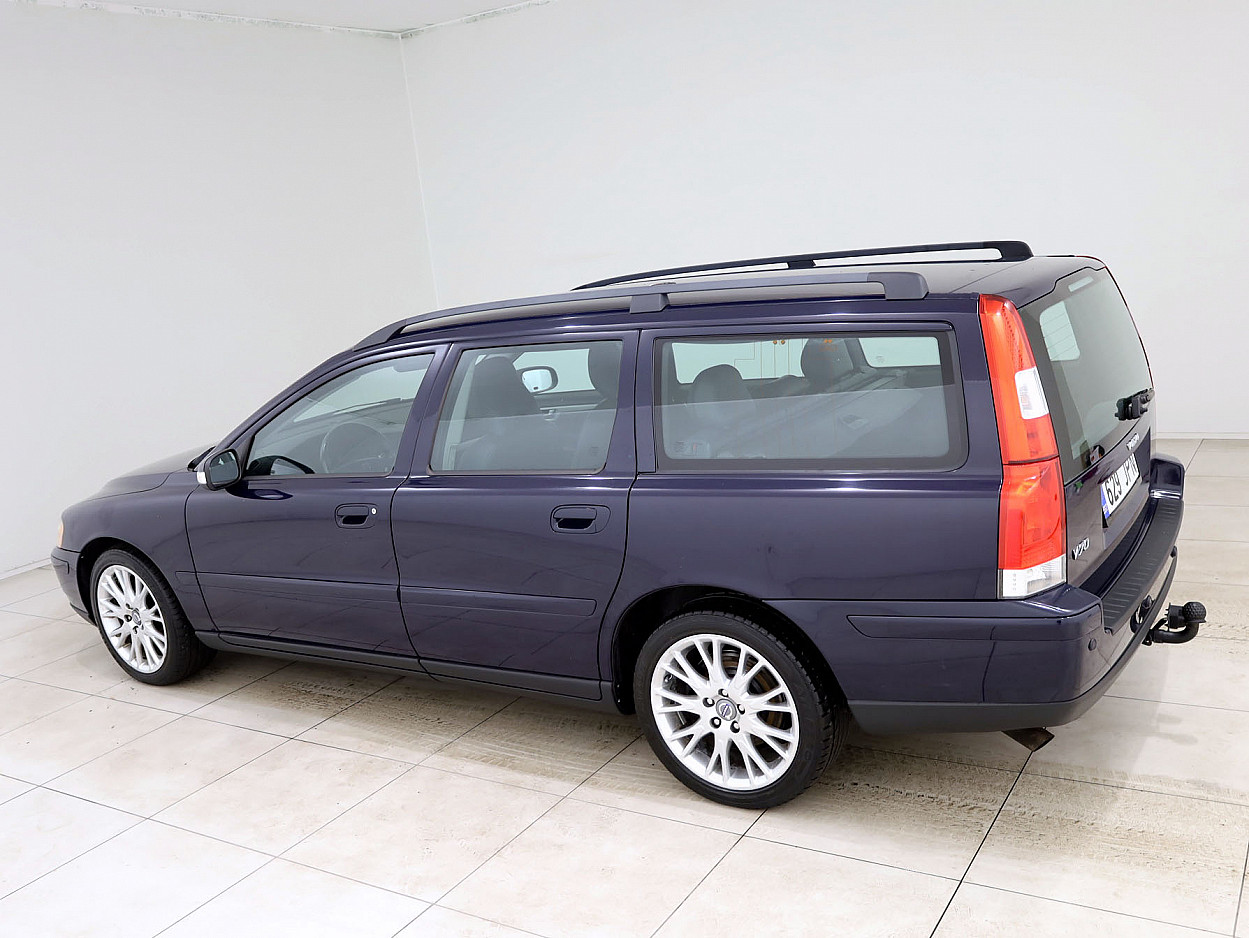 Volvo V70 Summum Facelift ATM 2.4 D5 120 kW - Photo 4