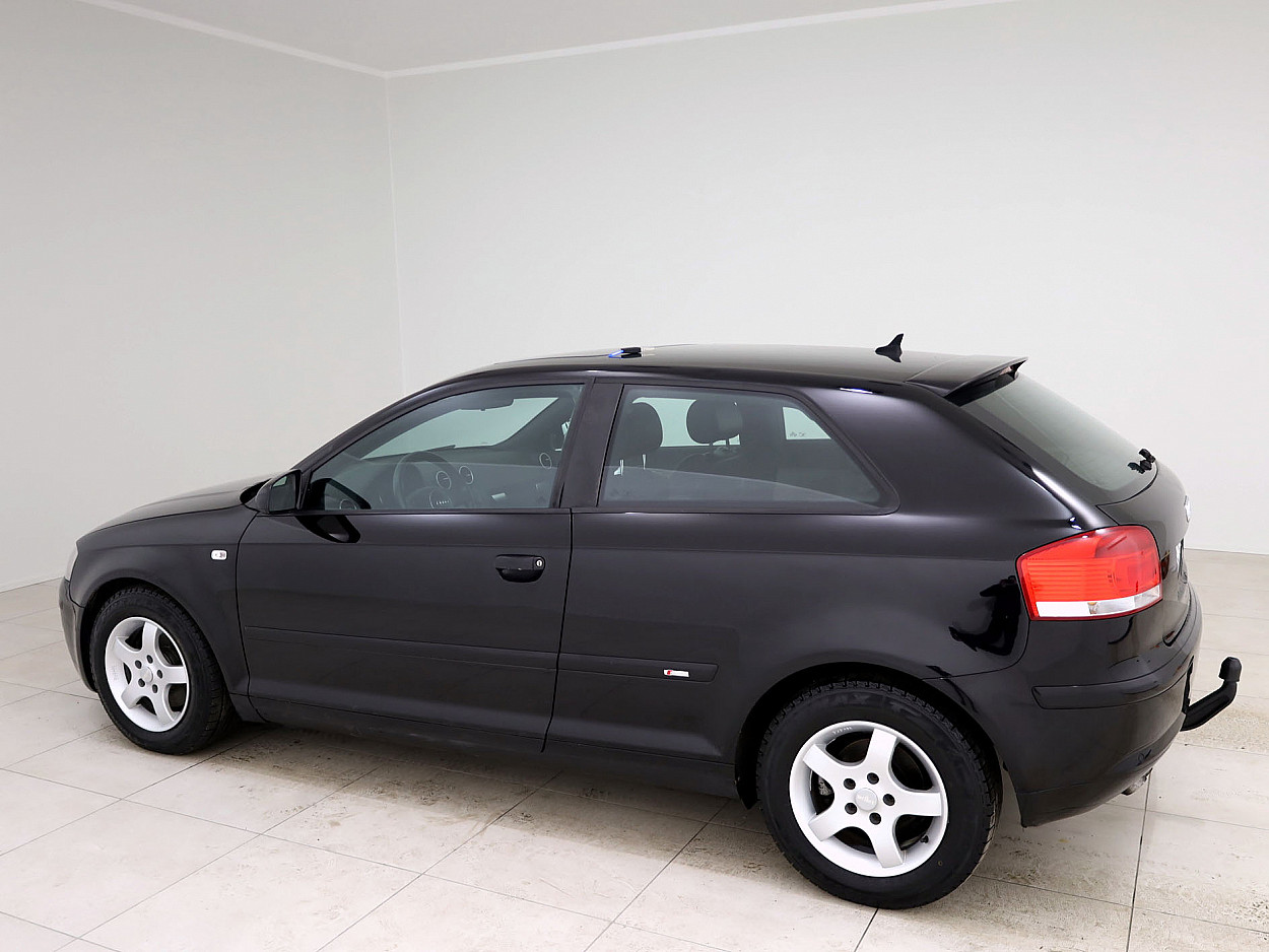 Audi A3 S-line 2.0 TDI 103 kW - Photo 4