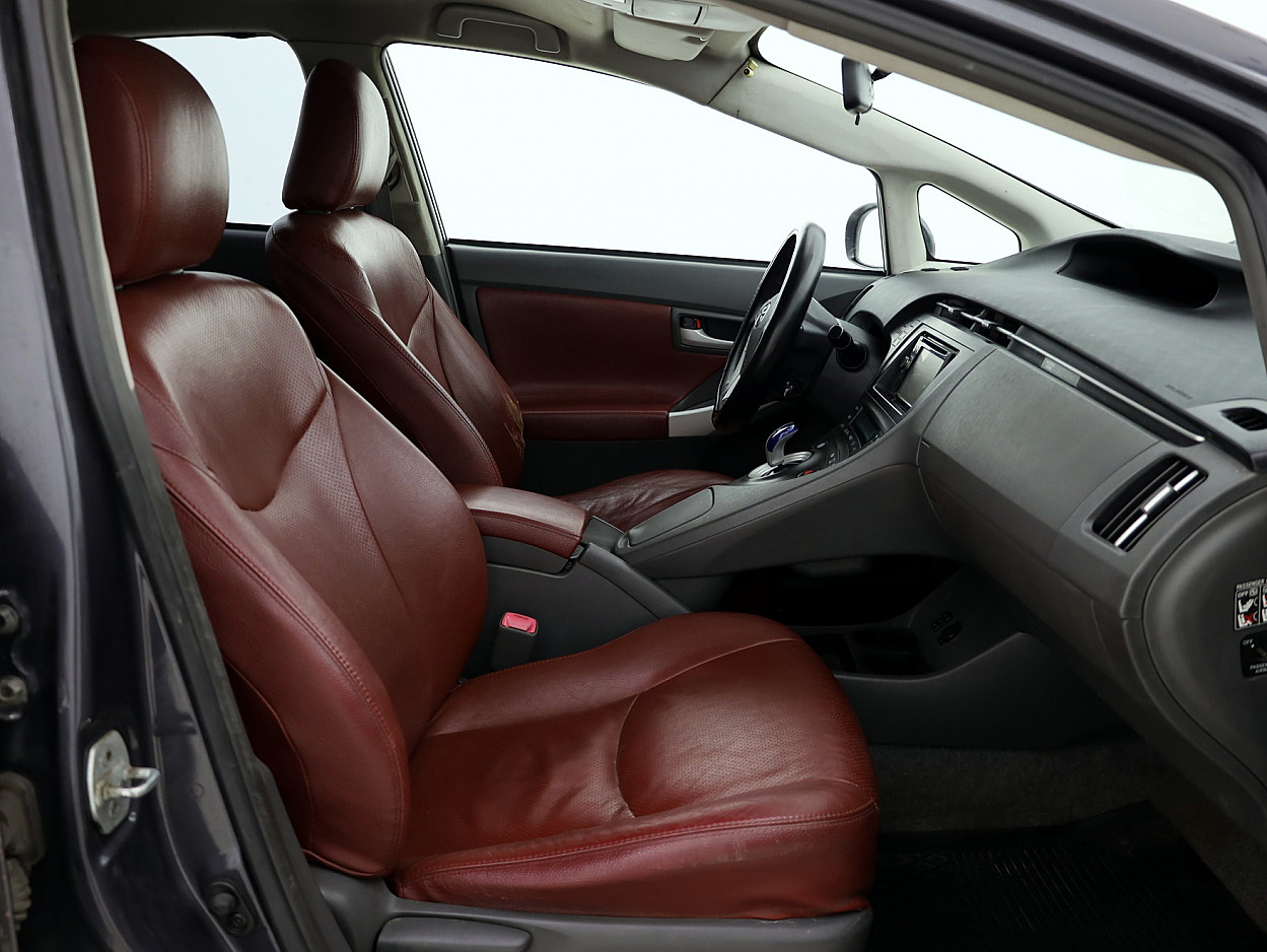Toyota Prius Luxury Facelift 1.8 73 kW - Photo 6
