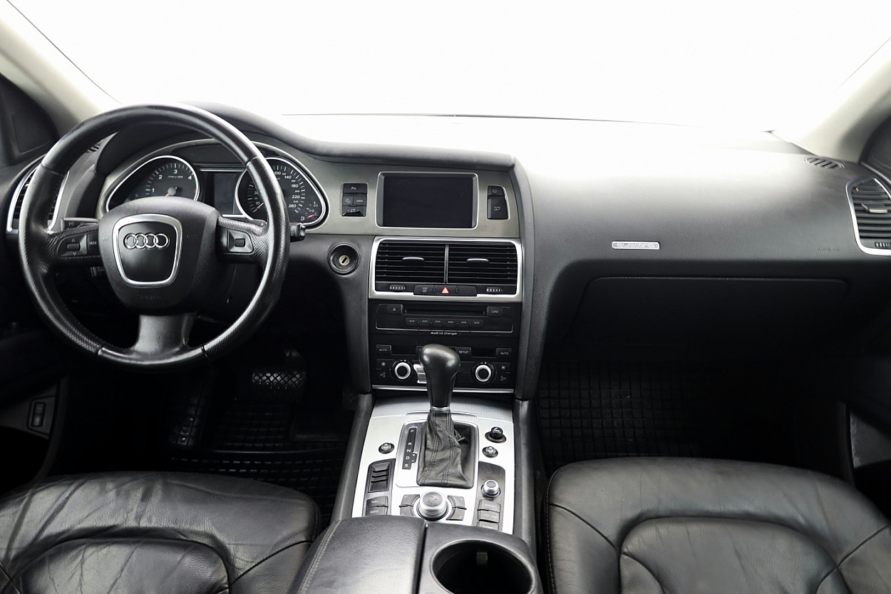 Audi Q7 Comfortline ATM 3.0 TDI 171 kW - Photo 5