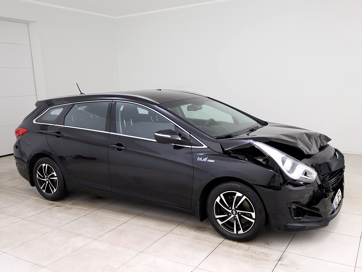 Hyundai i40 Comfort 1.6 99 kW - Photo 1