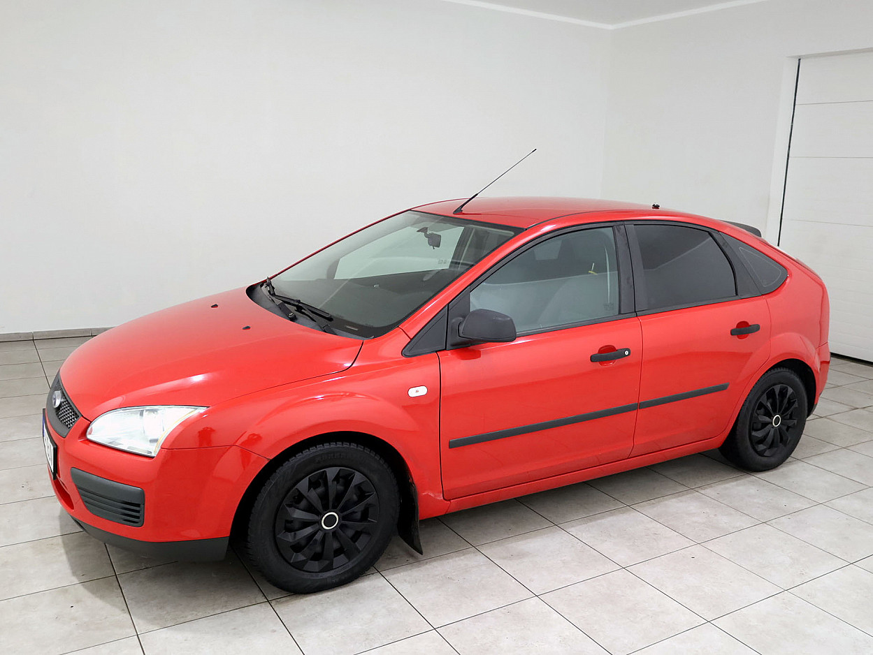 Ford Focus Trend 1.4 59 kW - Photo 2
