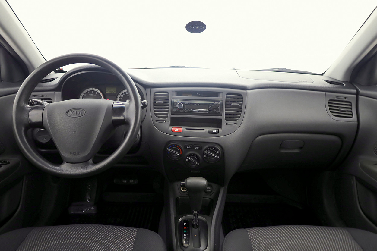 Kia Rio Comfort ATM 1.4 71 kW - Photo 5