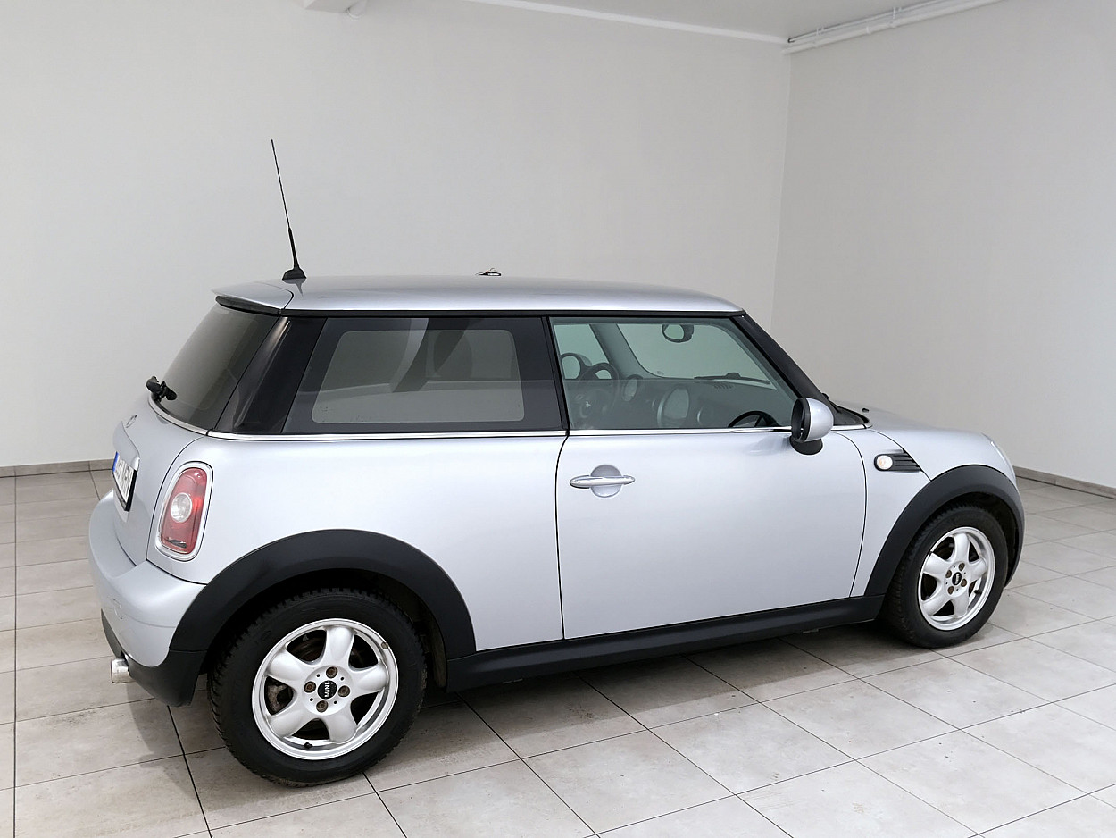 MINI Cooper Facelift 1.4 70 kW - Photo 3