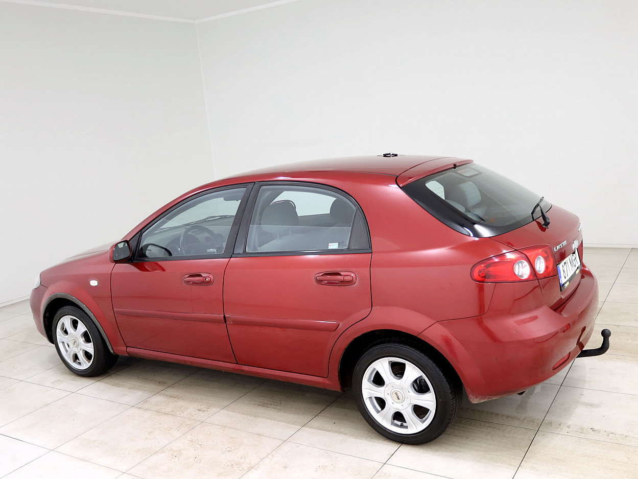 Chevrolet Lacetti Elegance 1.4 70 kW - Photo 4