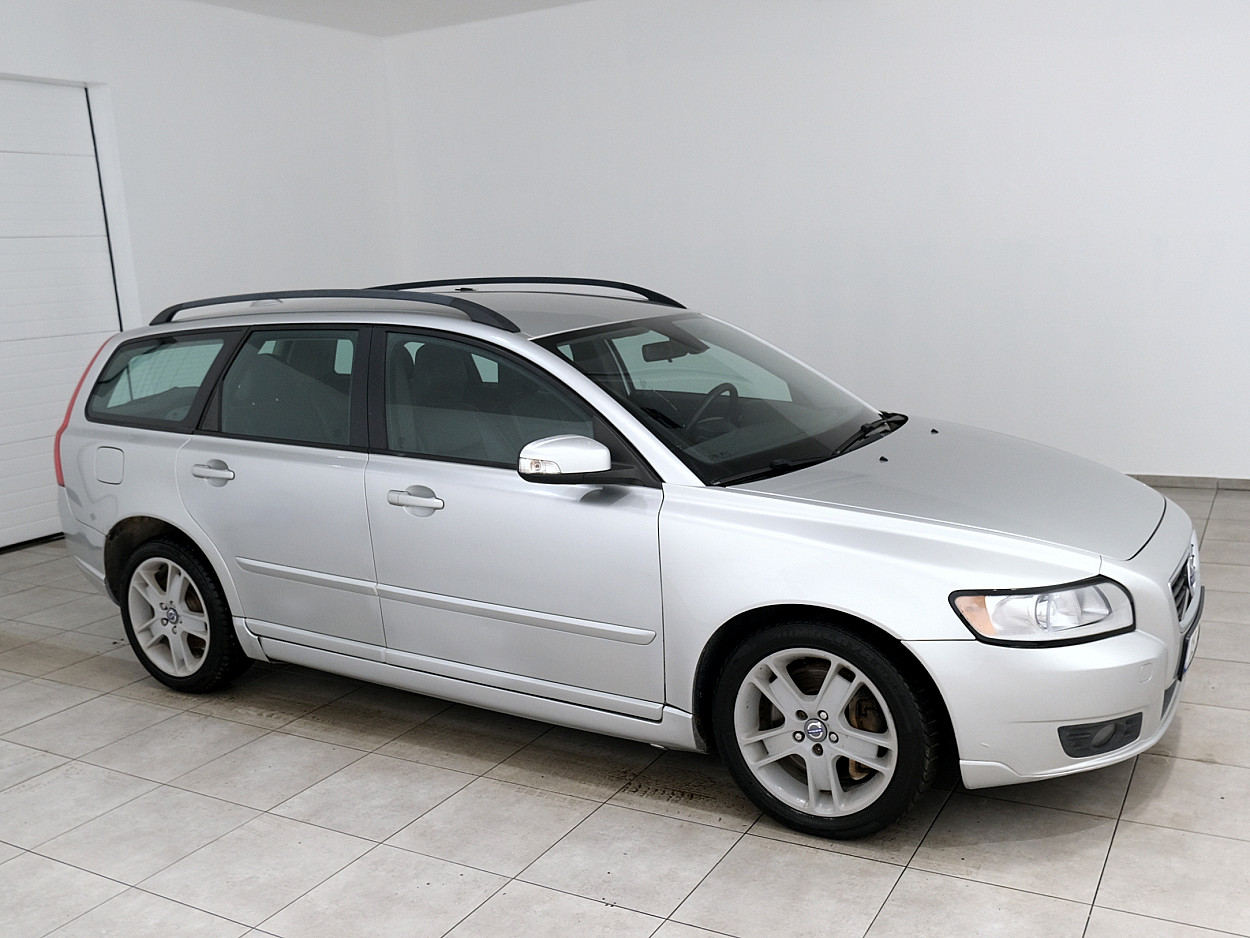 Volvo V50 Summum Facelift ATM 2.0 D4 100 kW - Photo 1