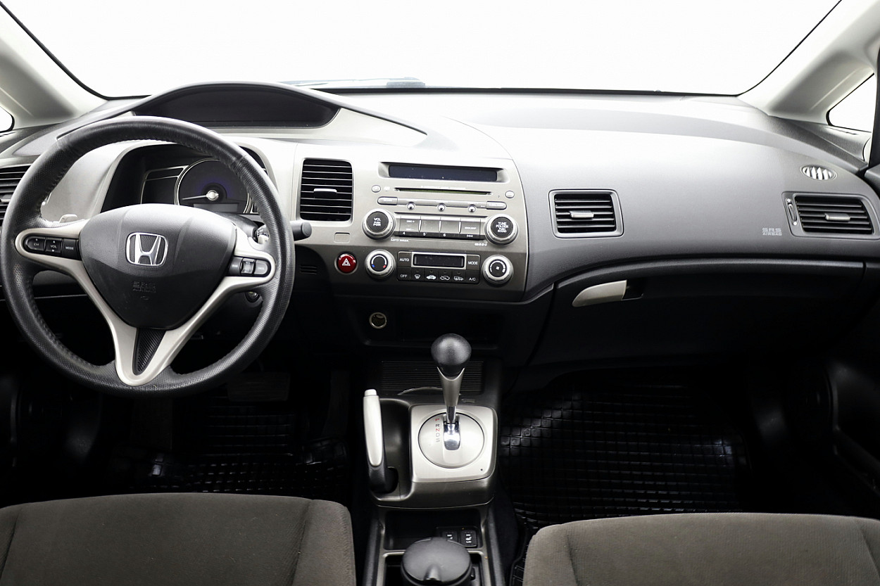 Honda Civic Elegance ATM 1.8 103 kW - Photo 5