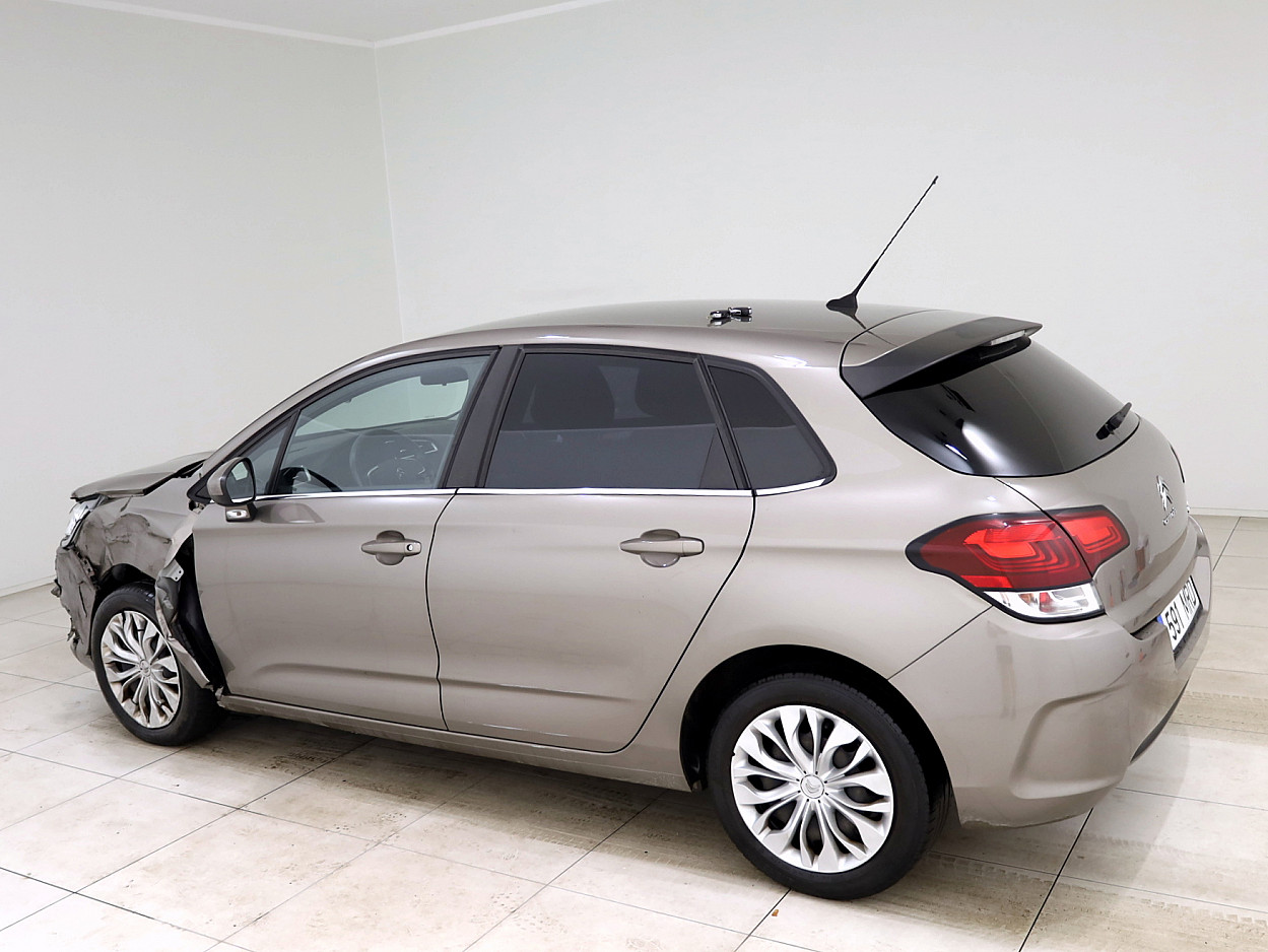 Citroen C4 Elegance Facelift 1.2 81 kW - Photo 4