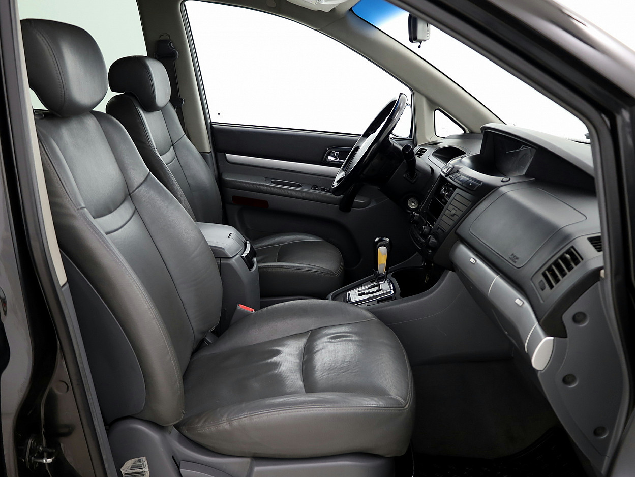 SsangYong Rodius Luxury ATM 2.7 XDi 121 kW - Photo 6