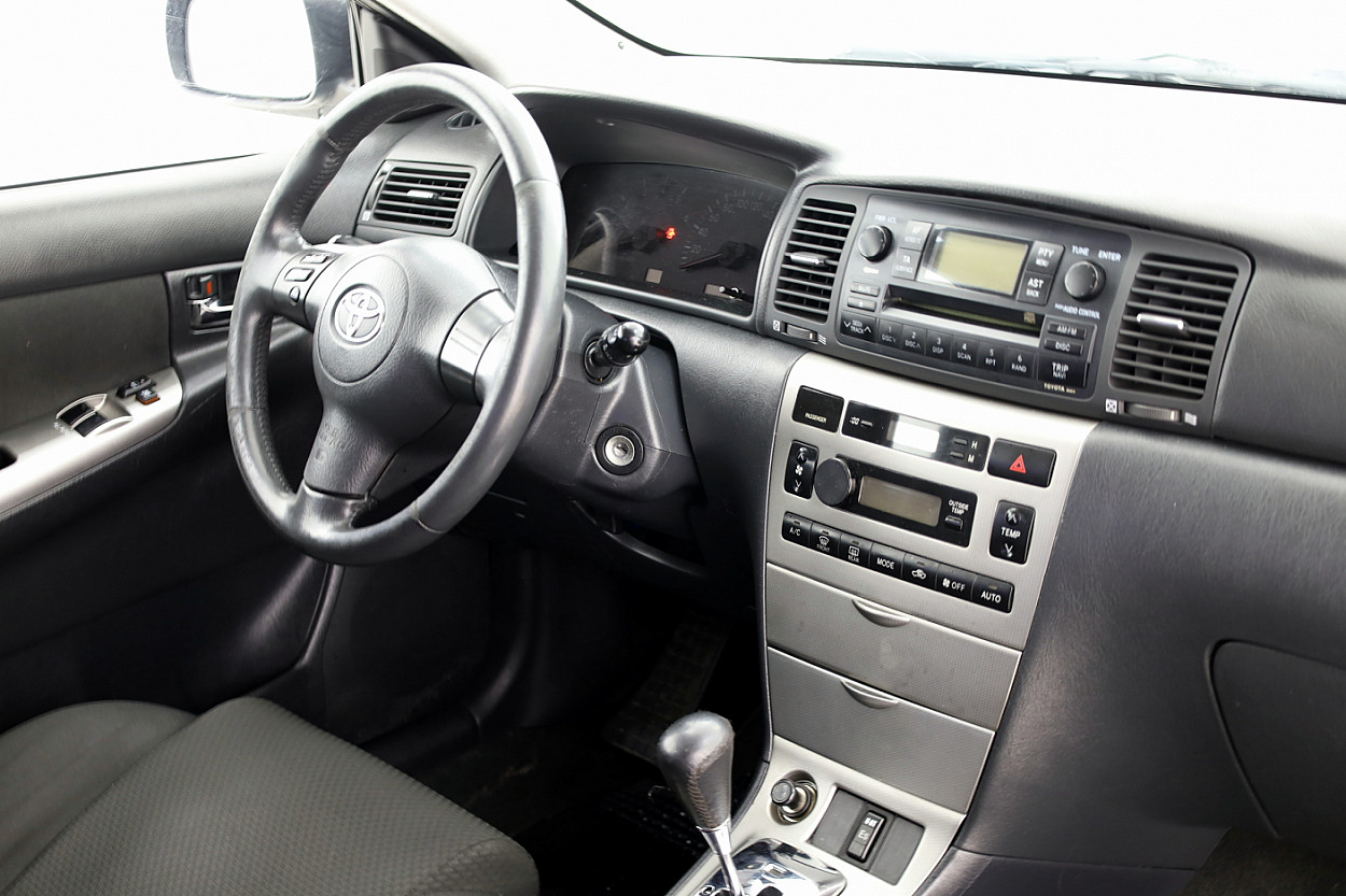 Toyota Corolla Linea Sol Facelift ATM 1.4 D-4D 66 kW - Photo 5