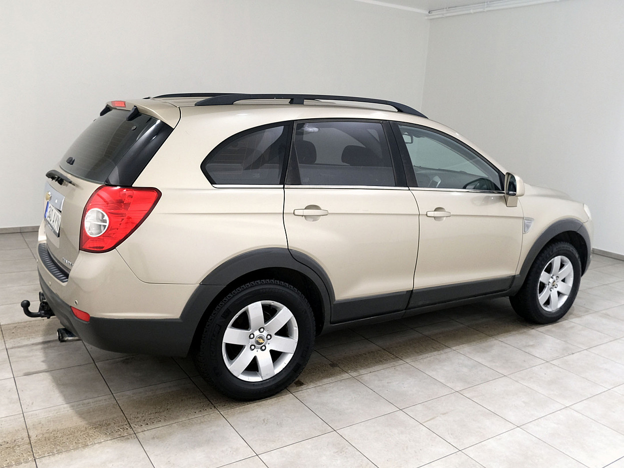 Chevrolet Captiva Limited ATM 2.0 VCDi 110 kW - Photo 3