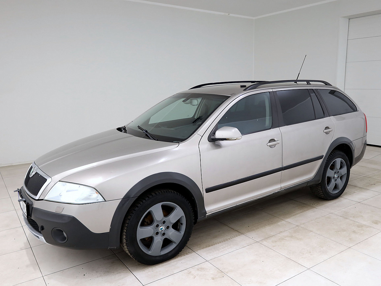 Skoda Octavia Scout 4x4 Highline 2.0 TDI 103 kW - Photo 2